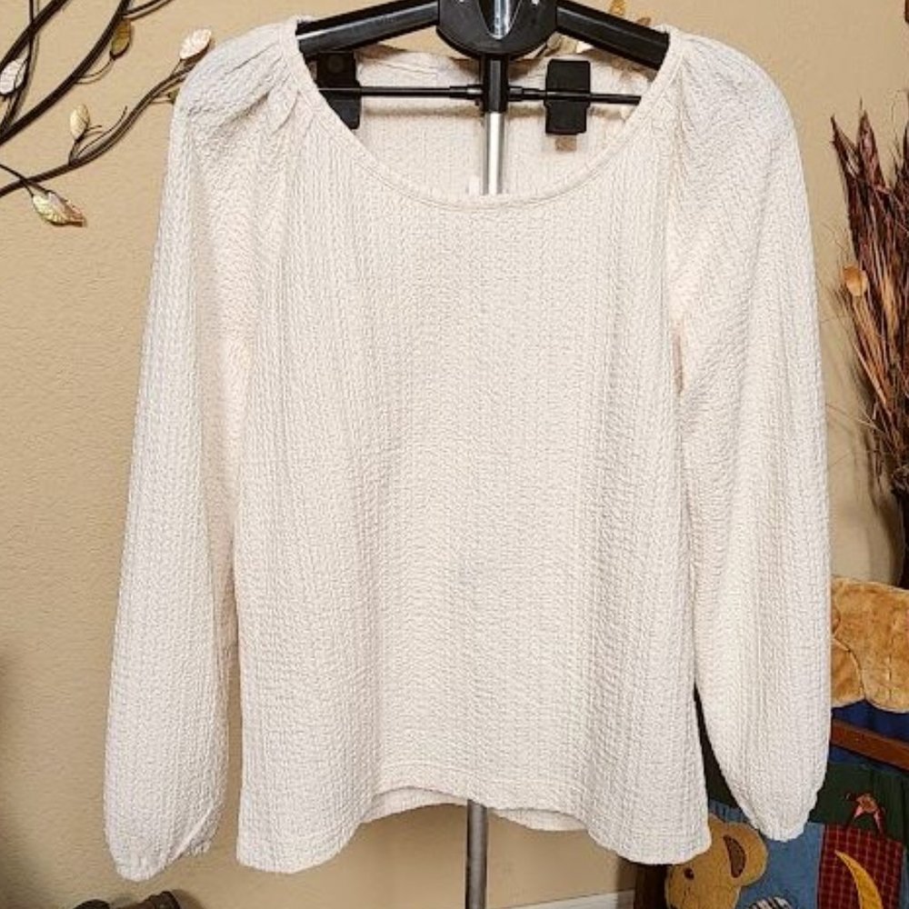 NWT Loft sz medium textured ivory / off white top